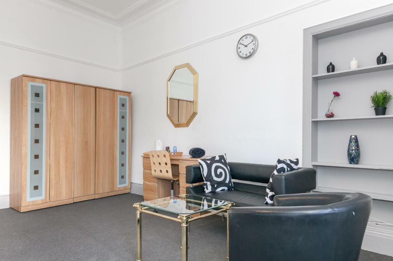Oakshaw Guesthouse Пейсли Экстерьер фото
